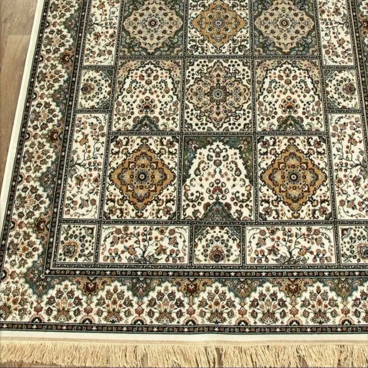 Классический ковер Royal Palace 14715 6161 вискоза Бельгия