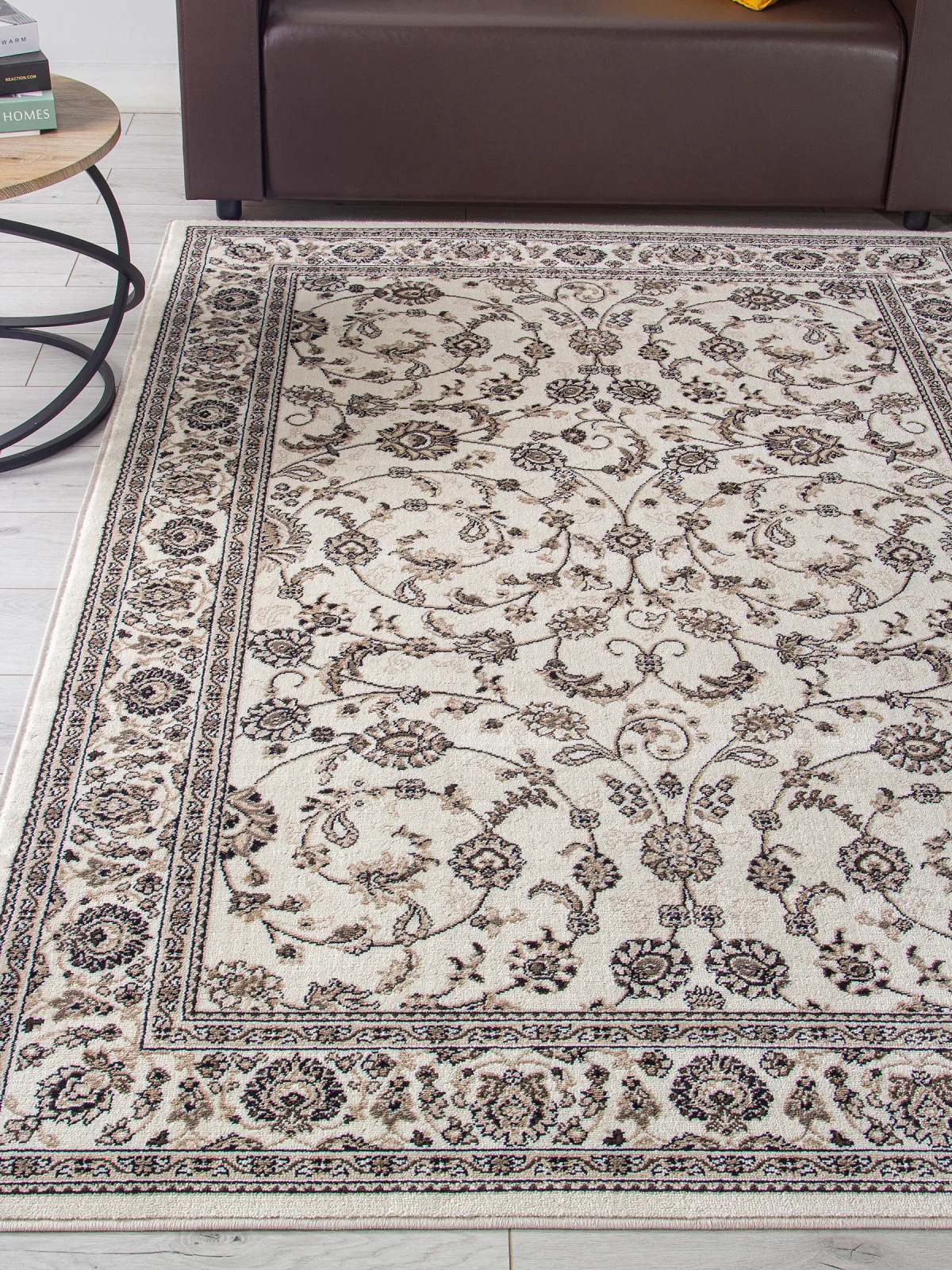 Классический ковер VALENCIA DELUXE d251 - CREAM-BROWN Heat-set Россия
