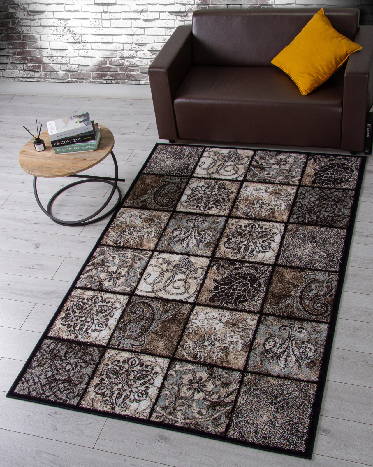Классический ковер VALENCIA DELUXE d328 - BROWN Heat-set Россия
