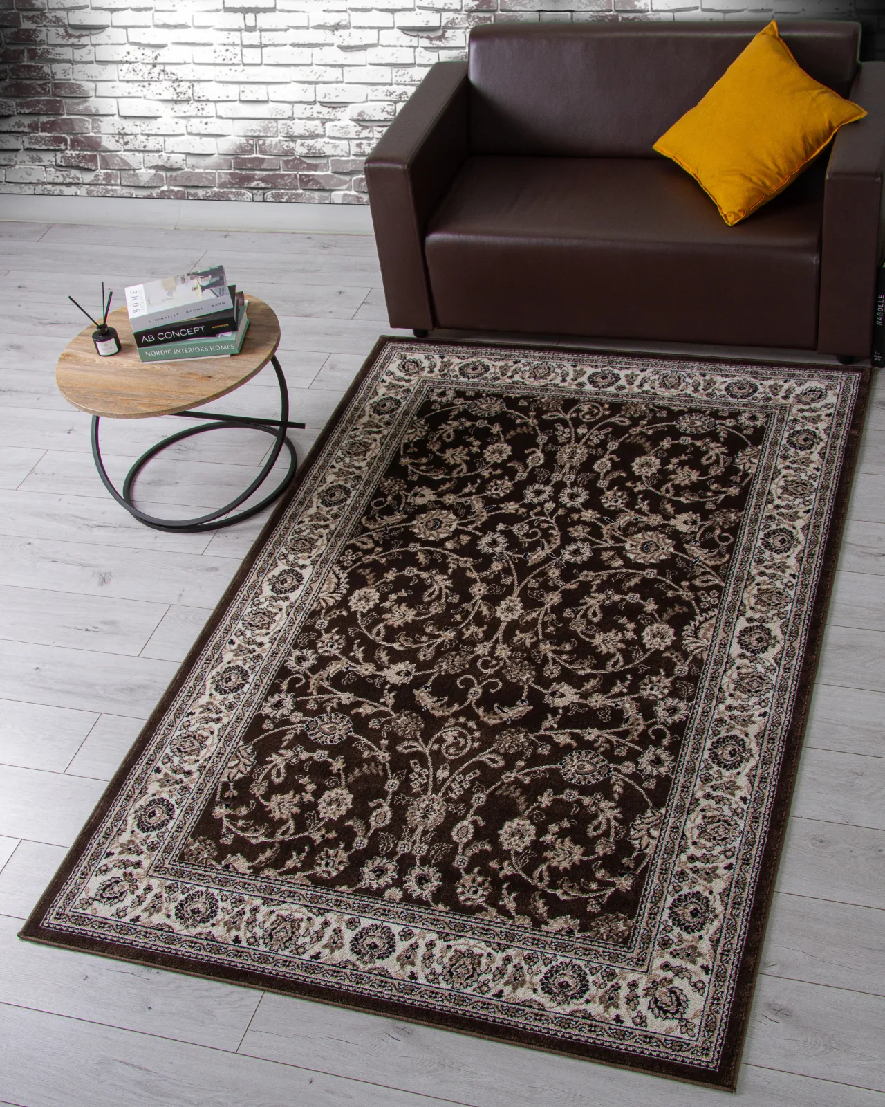 Классический ковер VALENCIA DELUXE d251 - BROWN Heat-set Россия