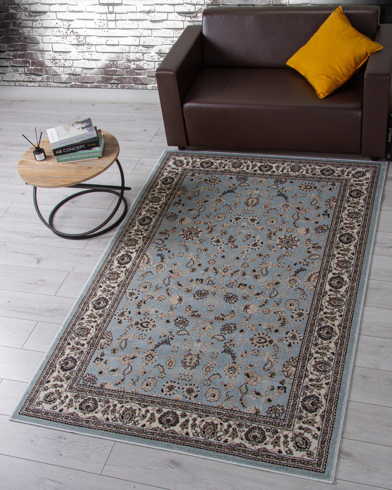 Классический ковер VALENCIA DELUXE d251 - L.BLUE-BROWN Heat-set Россия