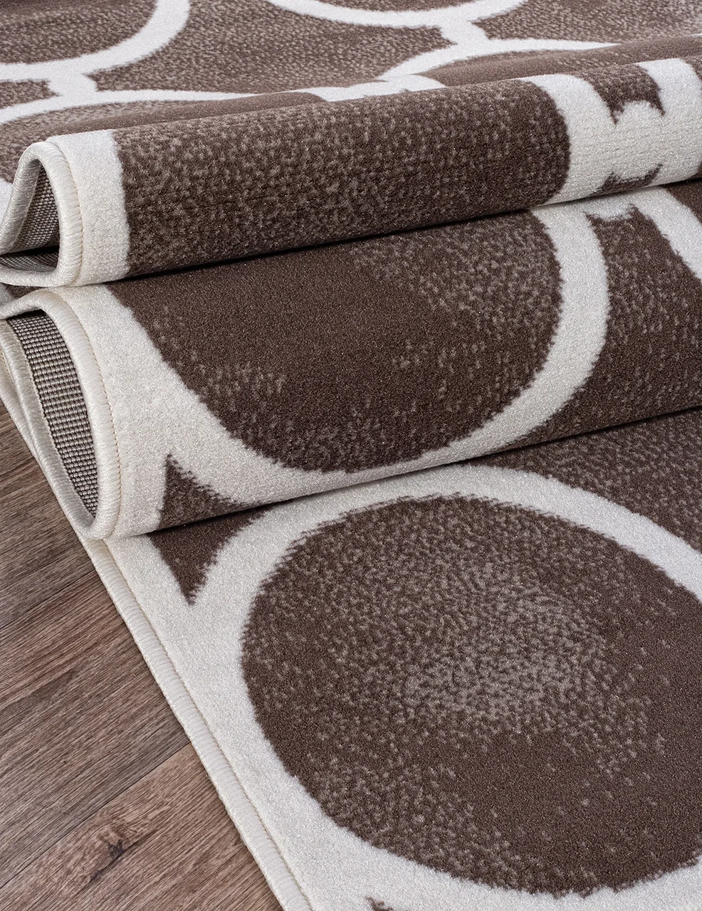 Современный ковер SIERRA D713 - BROWN-CREAM 2 BCF Россия