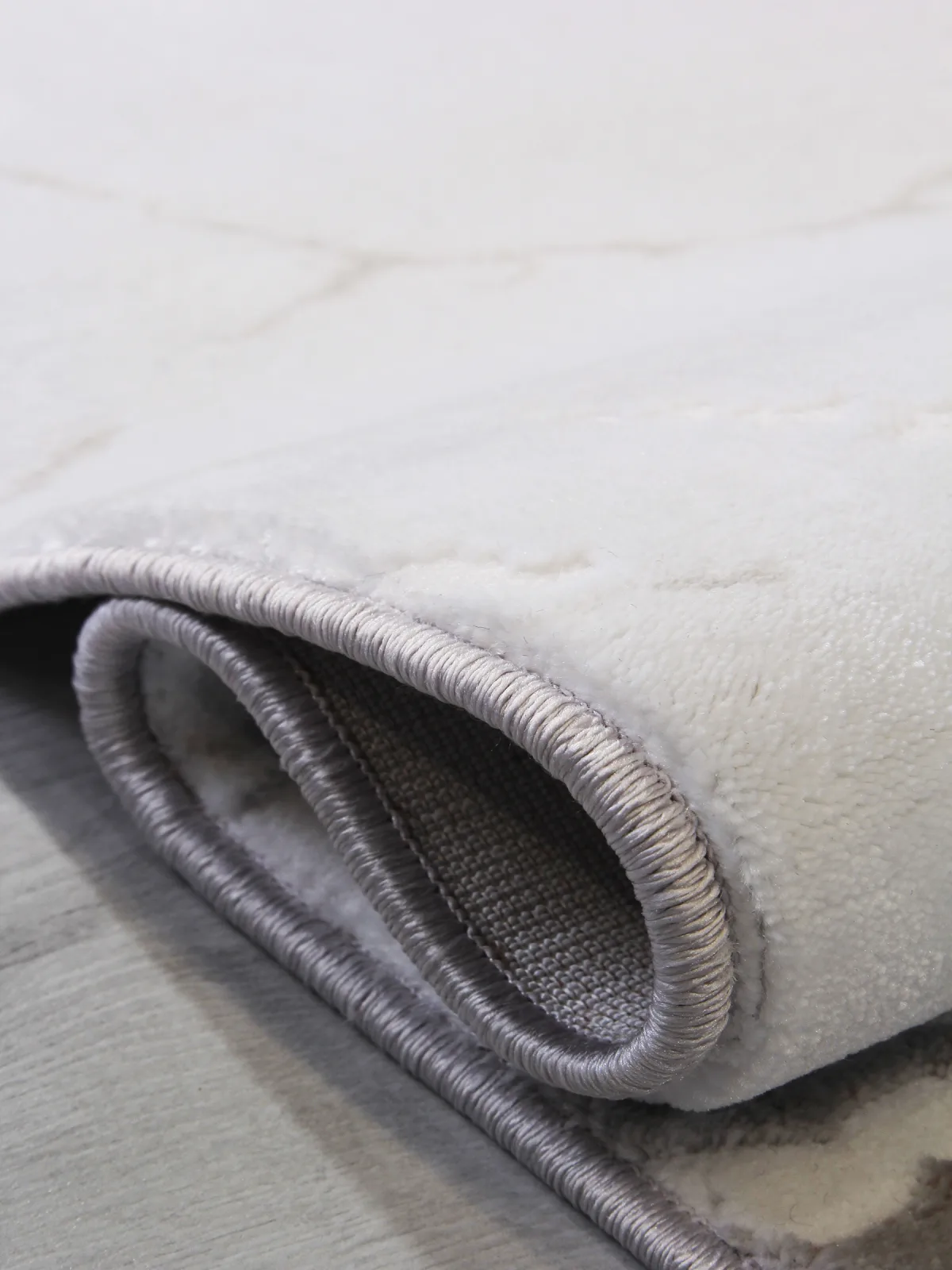 Современный ковер GRAFF 3270 - GRAY-BEIGE Heat-set Россия