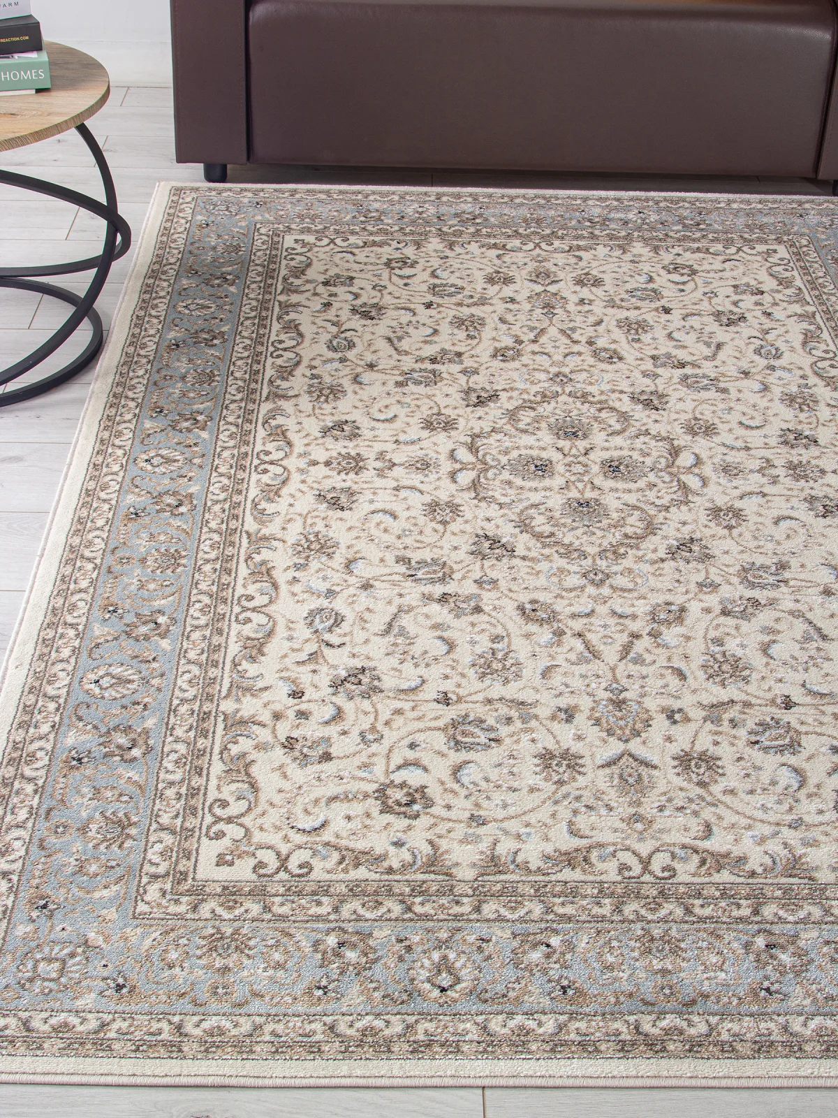 Классический ковер VALENCIA DELUXE F014 - CREAM-L.BLUE Heat-set Россия