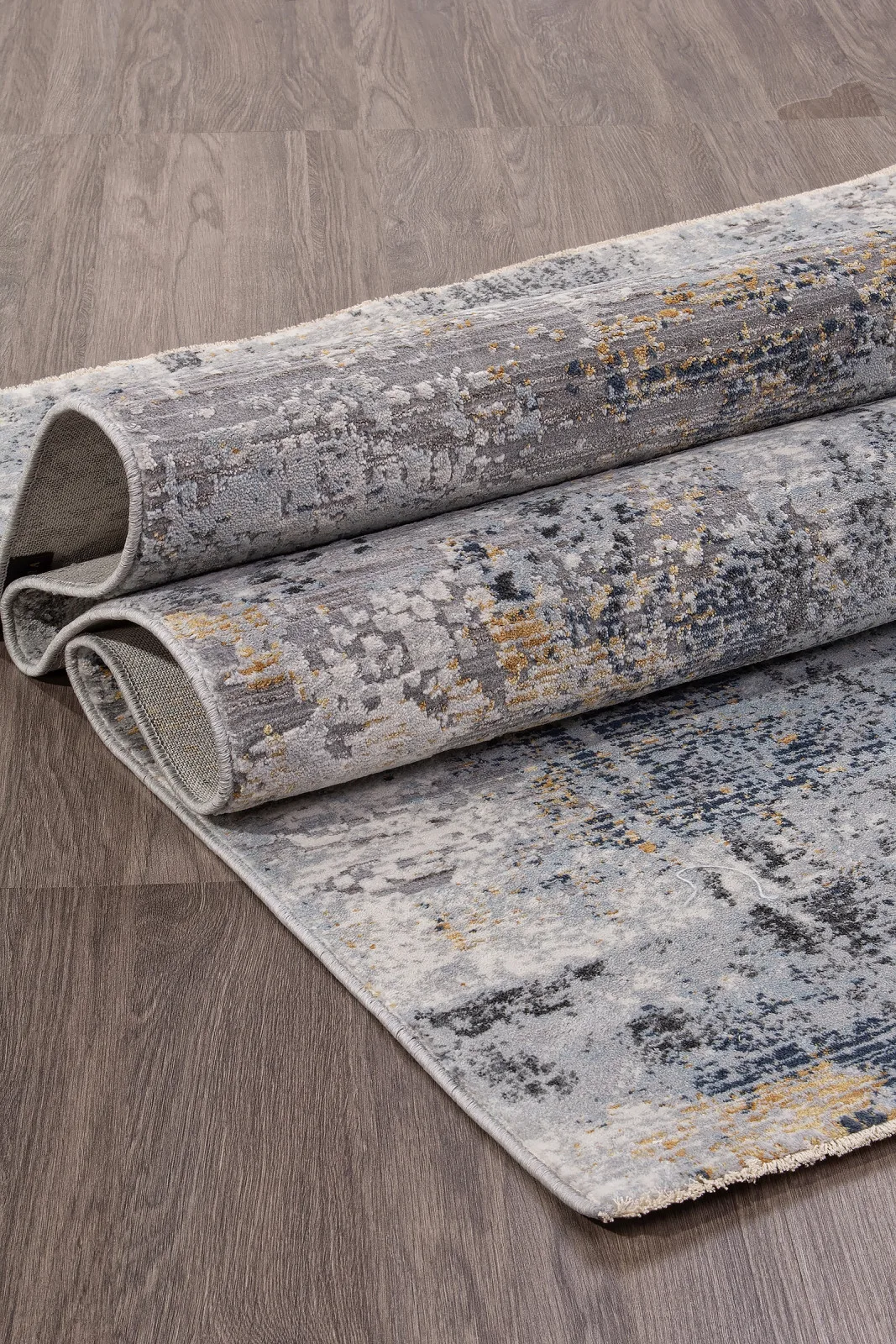 Современный ковер PETRA L0775B - LIGHT GRAY Heat-set Турция