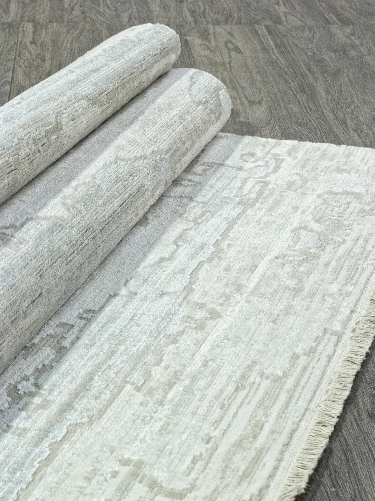 Современный ковер RUBI 28751A - CREAM / L.GREY фризе Турция