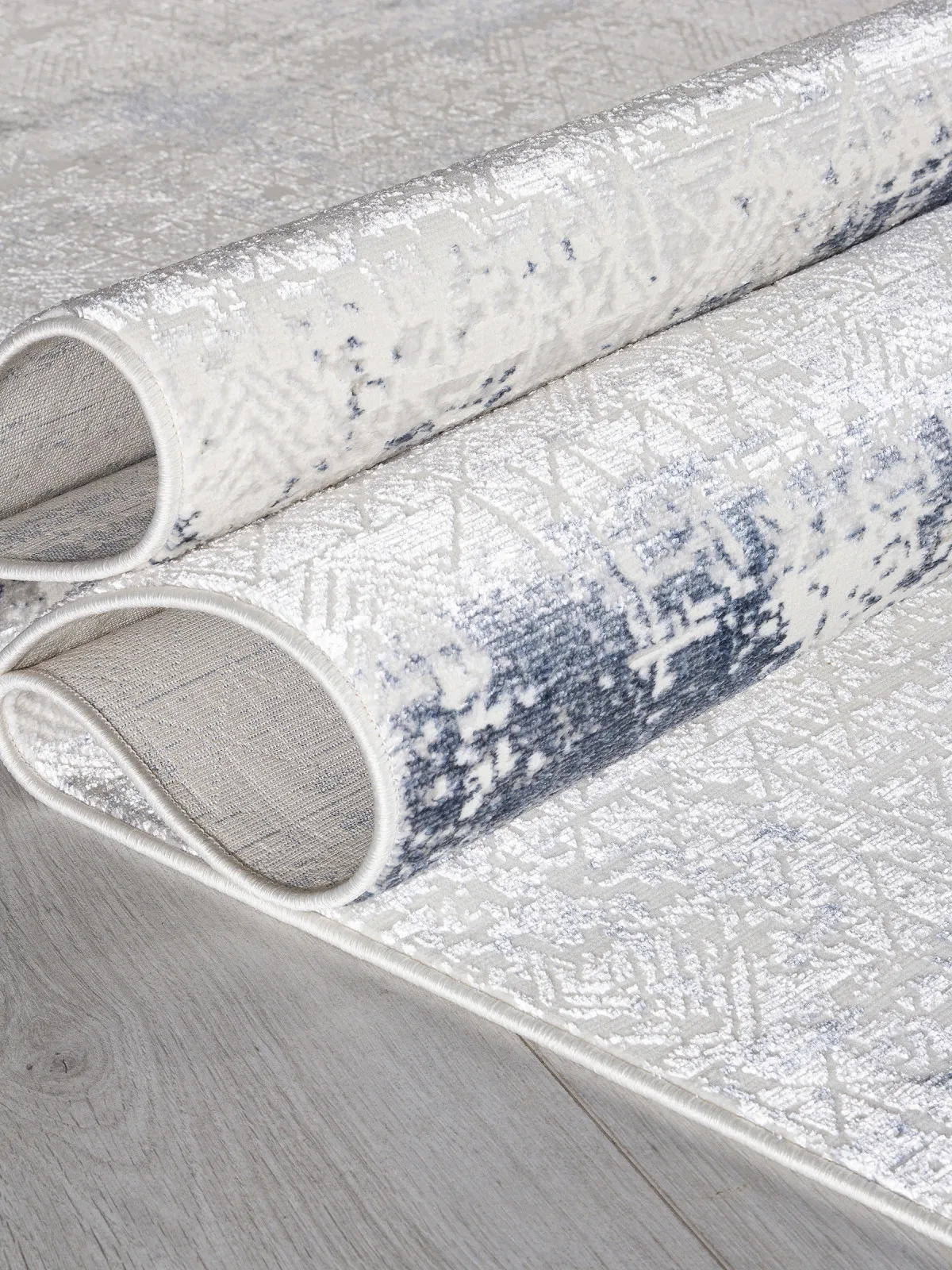 Современный ковер SHINE 32590C - WHITE / CREAM полиэстер Турция