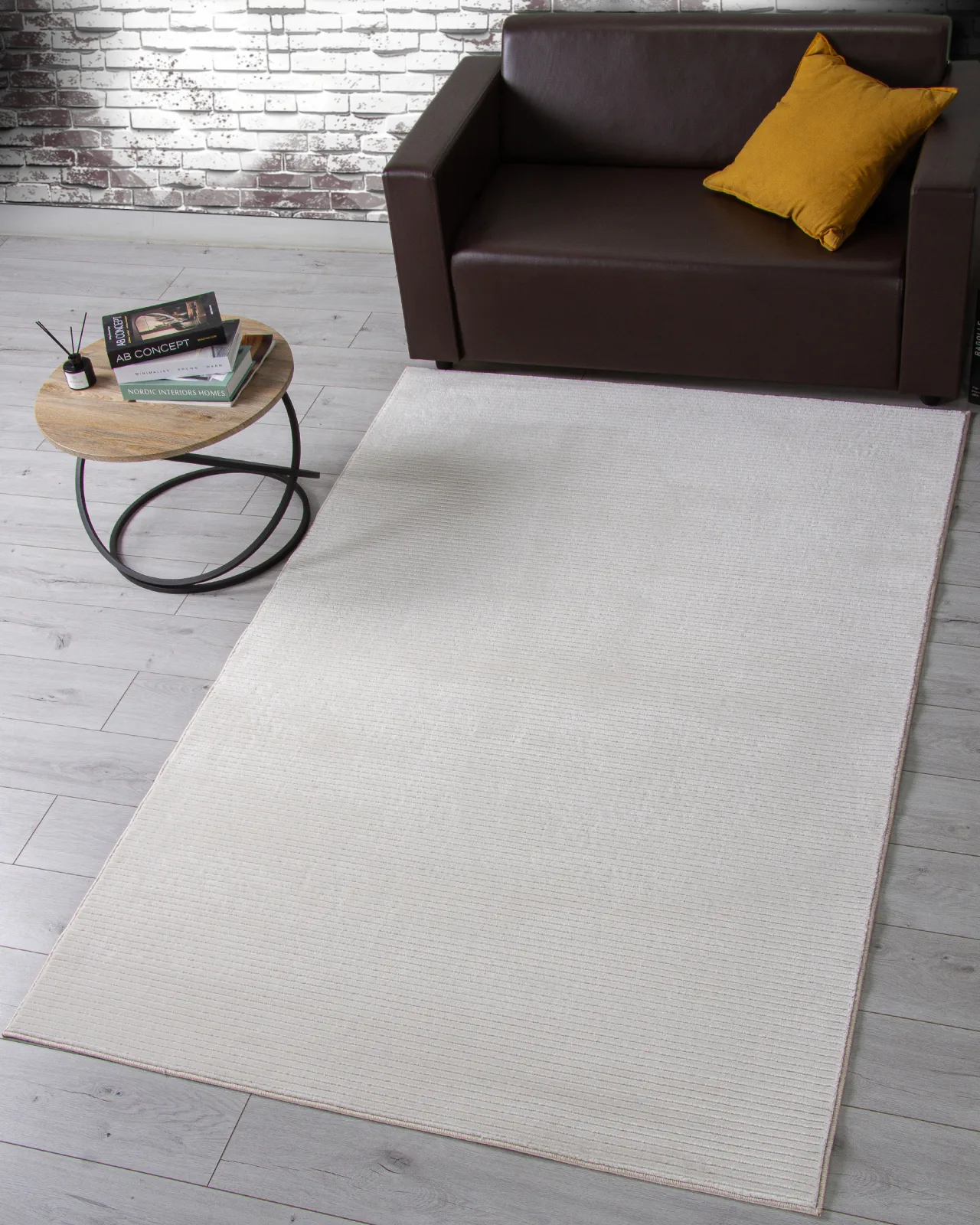Минимализм ковер MONBLAN F558 - CREAM Heat-set Россия