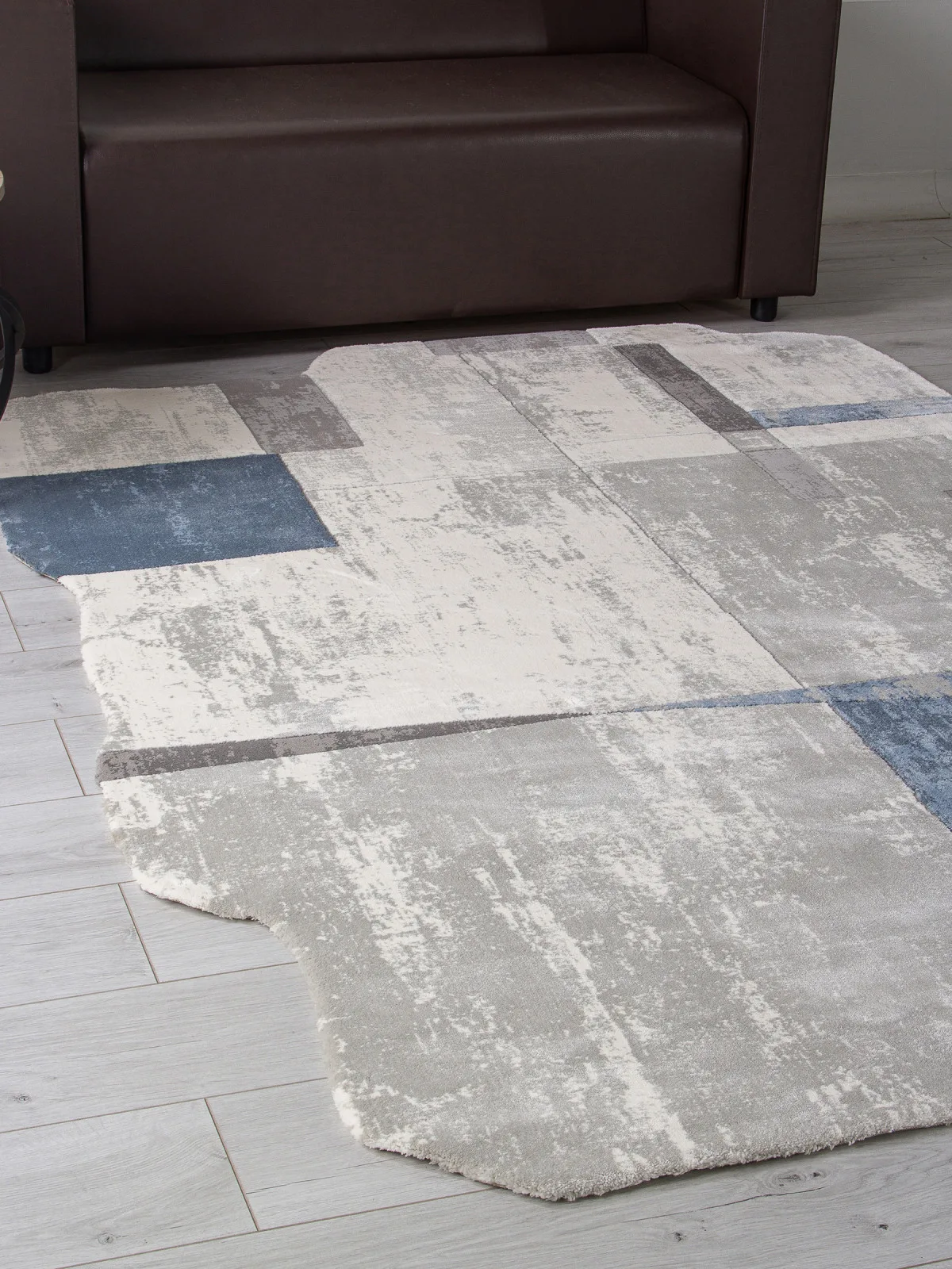 Современный ковер SAFIR 00838T - GREY / BLUE Heat-set Турция