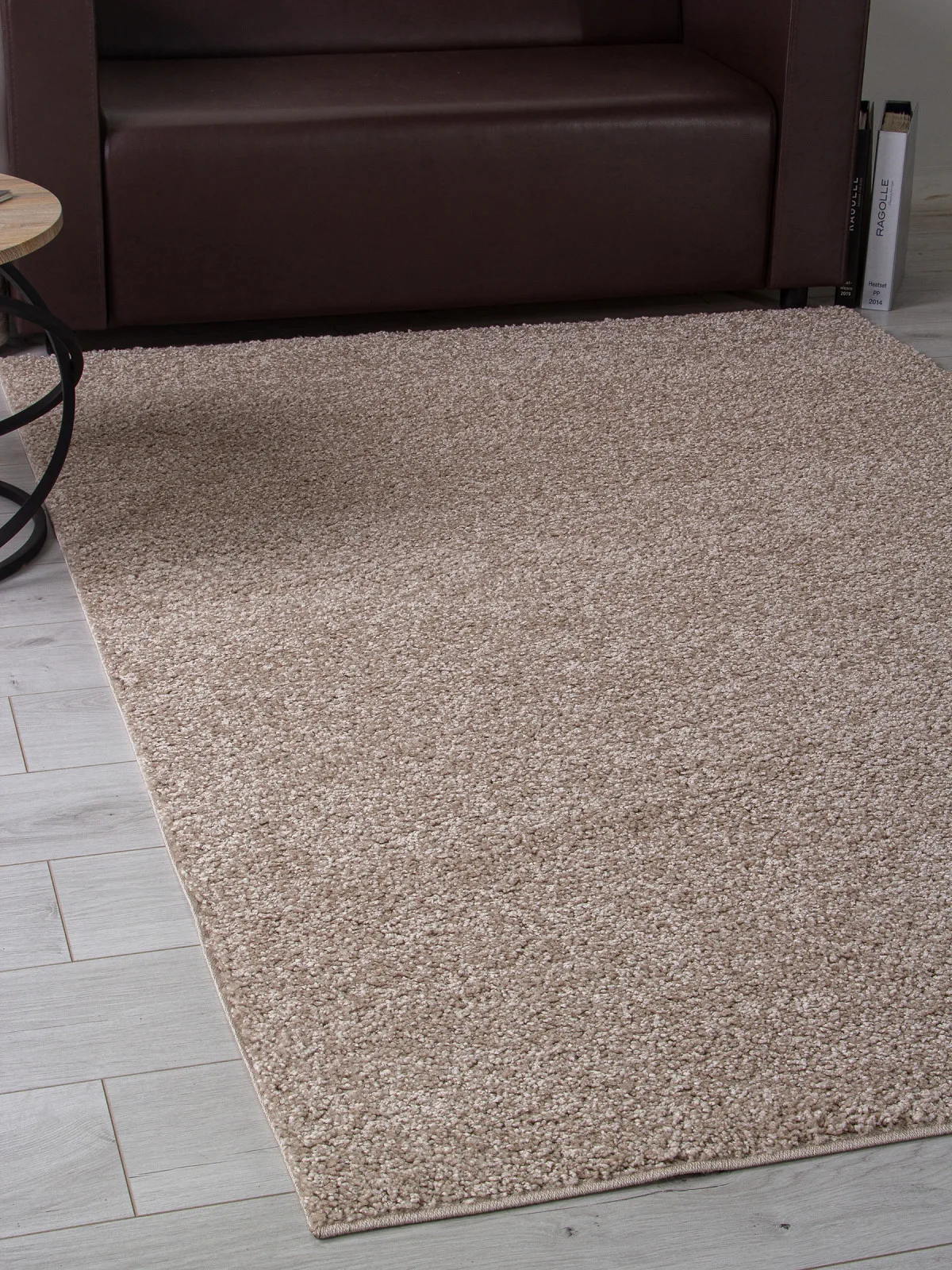 Однотонный ковер LANA T600 - BEIGE 6 полипропилен Россия