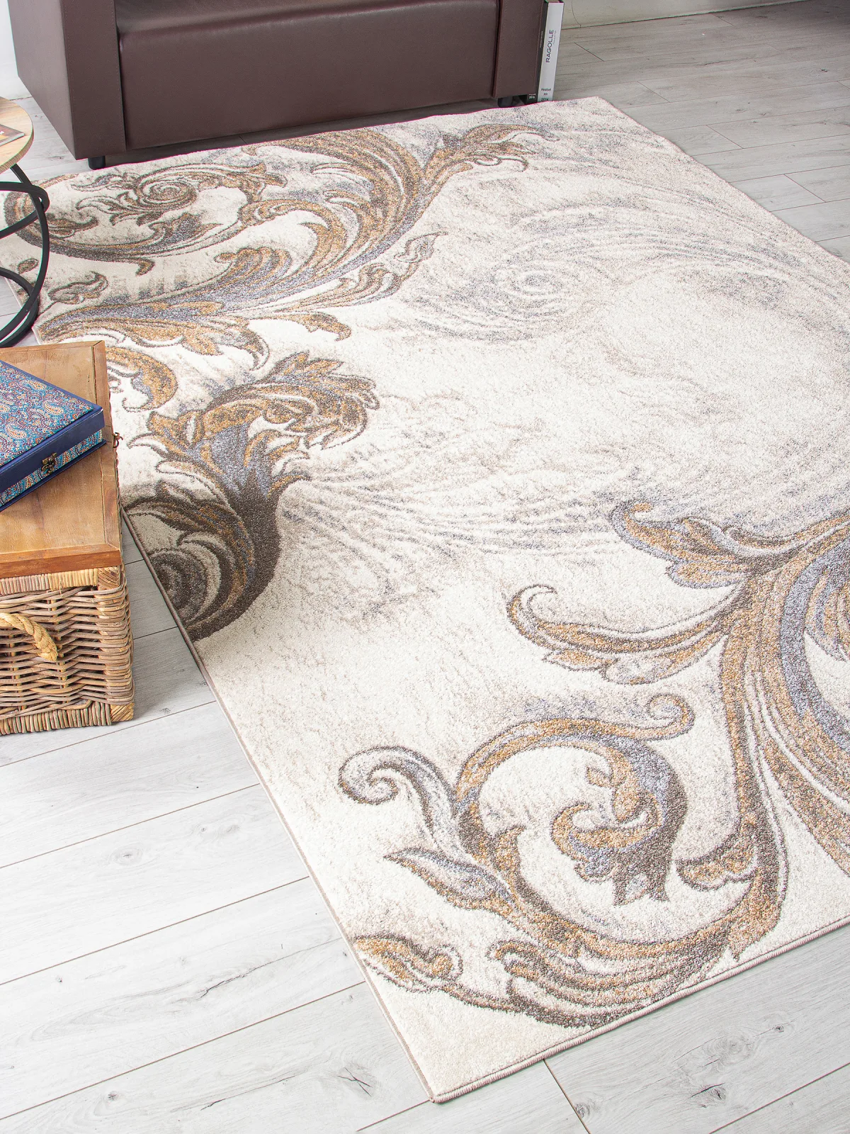 Классический ковер TORNADO D754 - BEIGE 2 фризе Россия