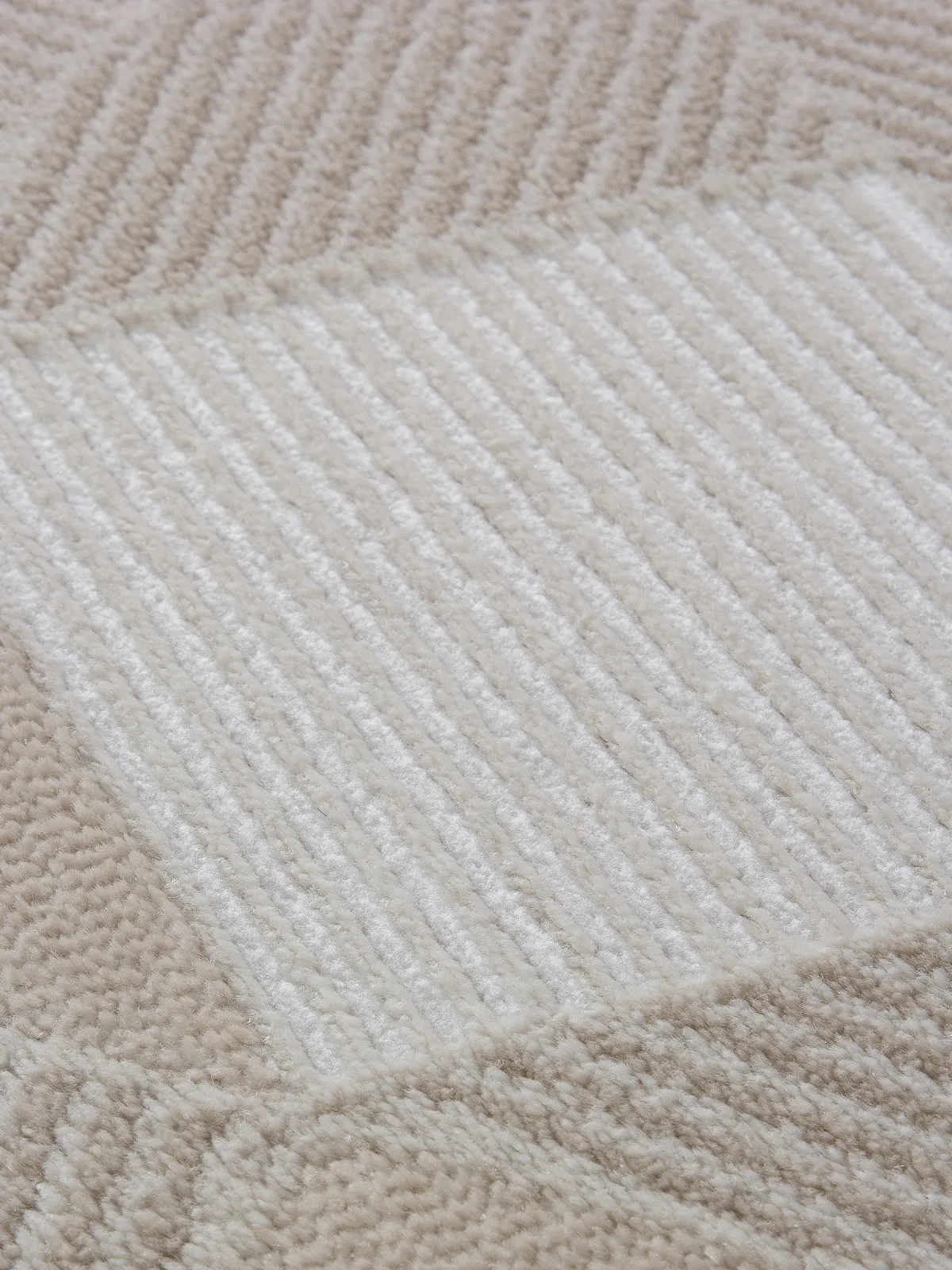 Современный ковер OSTIN F603 - CREAM Heat-set Россия