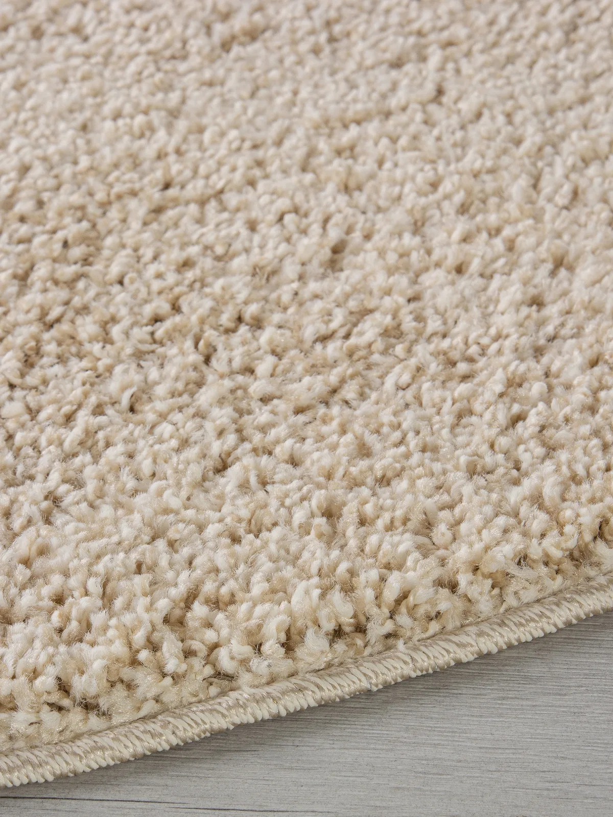 Однотонный ковер MOKKO T600 - LIGHT BEIGE из полипропилена Россия