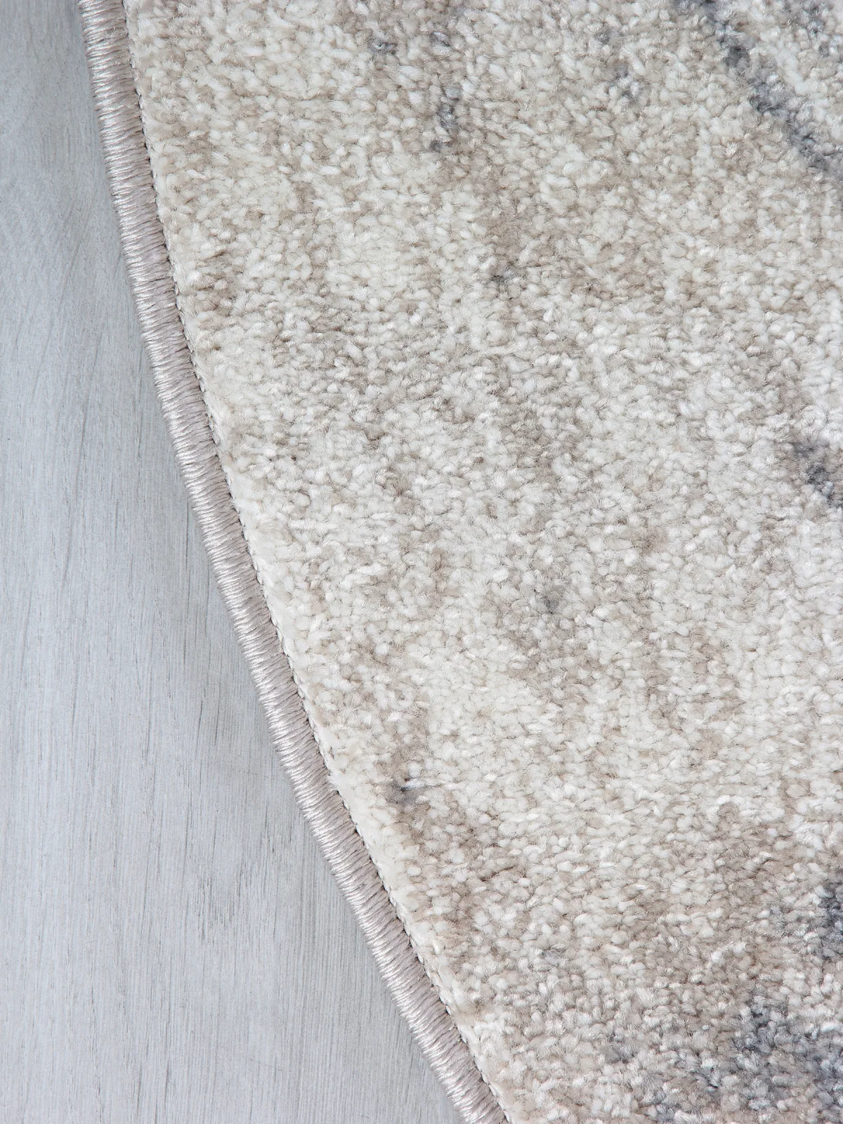 Классический ковер TORNADO D754 - BEIGE 2 фризе Россия
