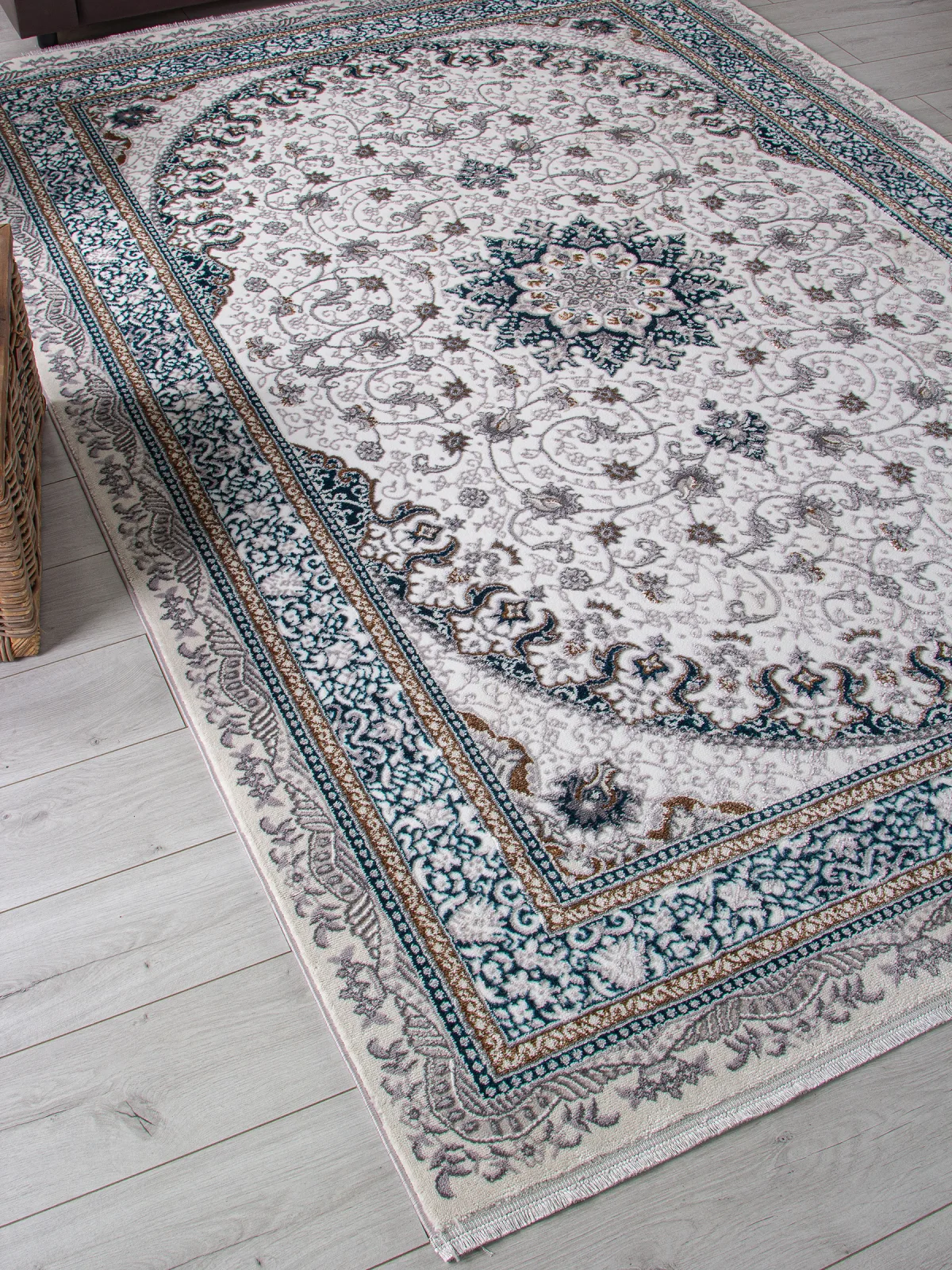 Классический ковер HALIF F639 - GREEN-BLUE Heat-set Россия