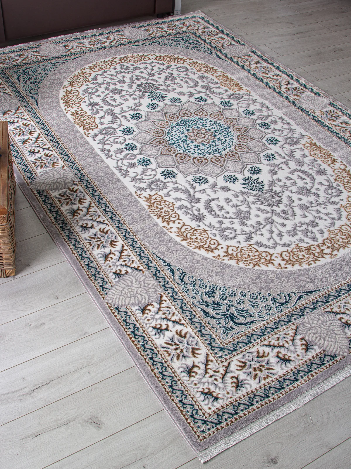 Классический ковер HALIF F638 - GREEN-BLUE Heat-set Россия