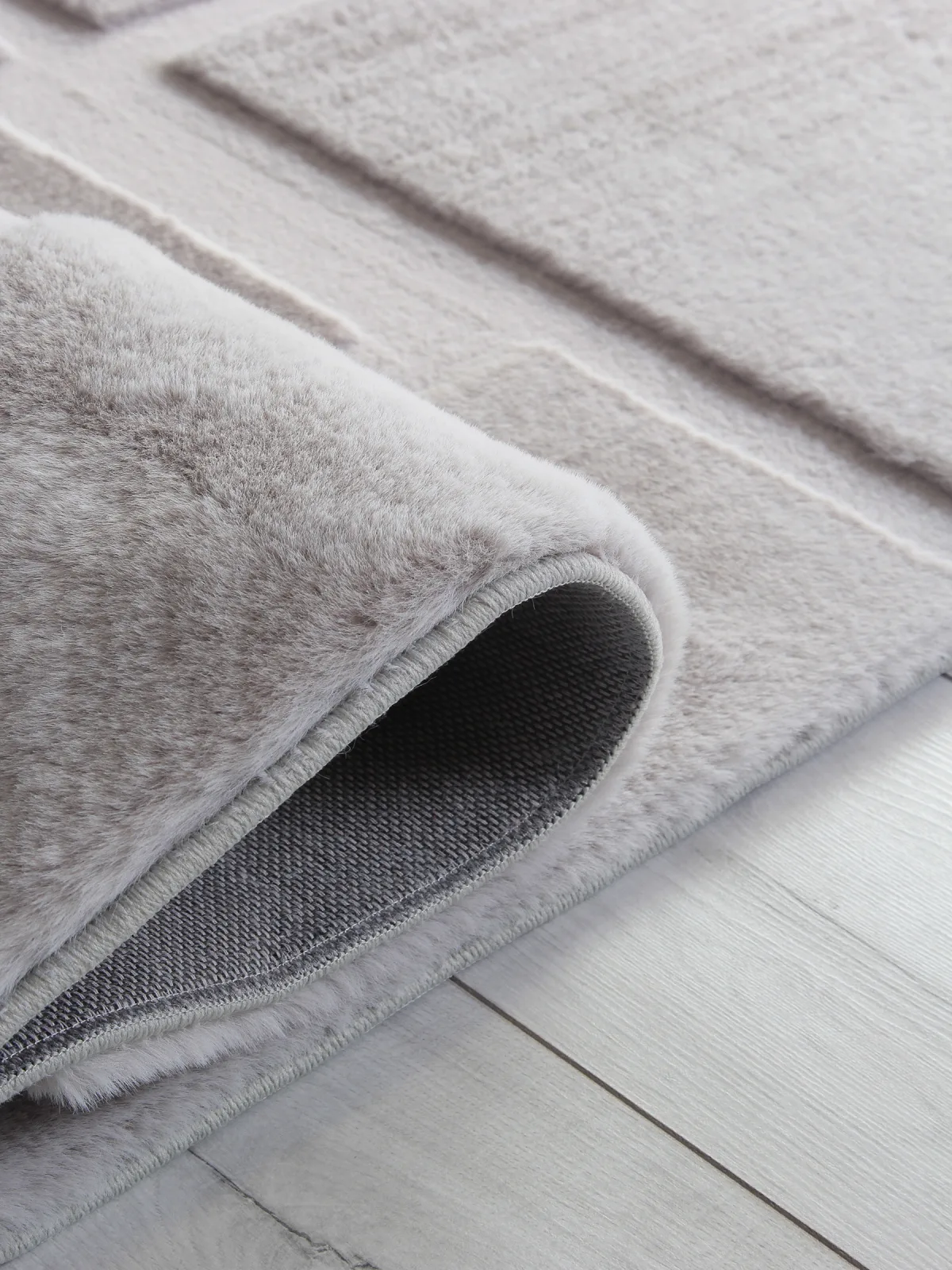 Однотонный ковер RABBIT CARVING PX4001 - GREY / GREY из полиэстера, Китай
